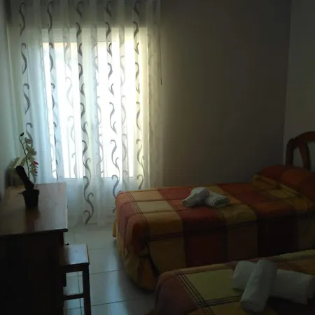 Piso Familiar Telefono Seis Cinco Cuarto Ocho Nueve Cinco Nueve Nueve Siete Garray